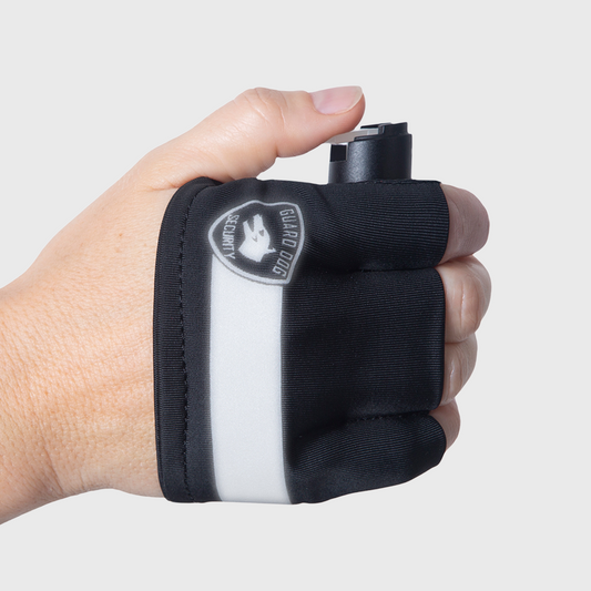 Pepper Spray With Reflective Hand Sleeve | Run Safe
