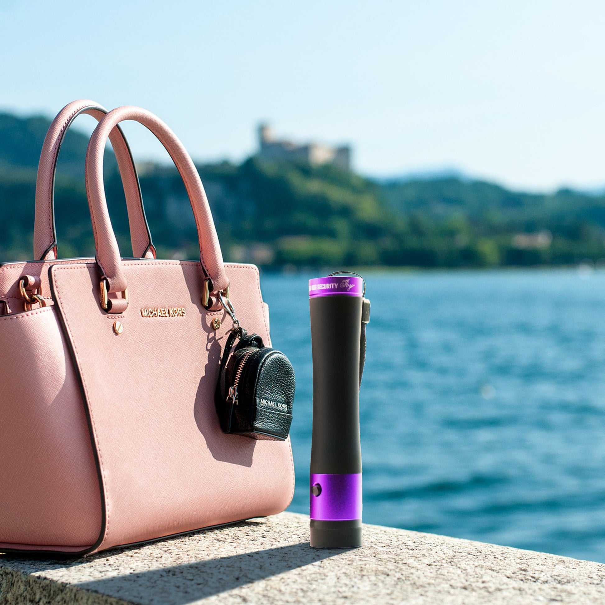 Ivy - Stun Gun Flashlight Sleek Design and Rubberized Grip - Stun Gun